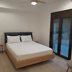 House 1 아파트